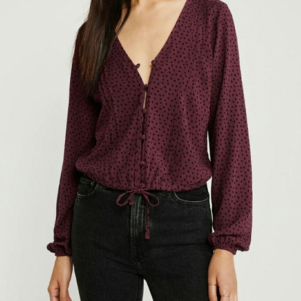 Abercrombie & Fitch Cinch Hem Blouse. NWT - Picture 1 of 3